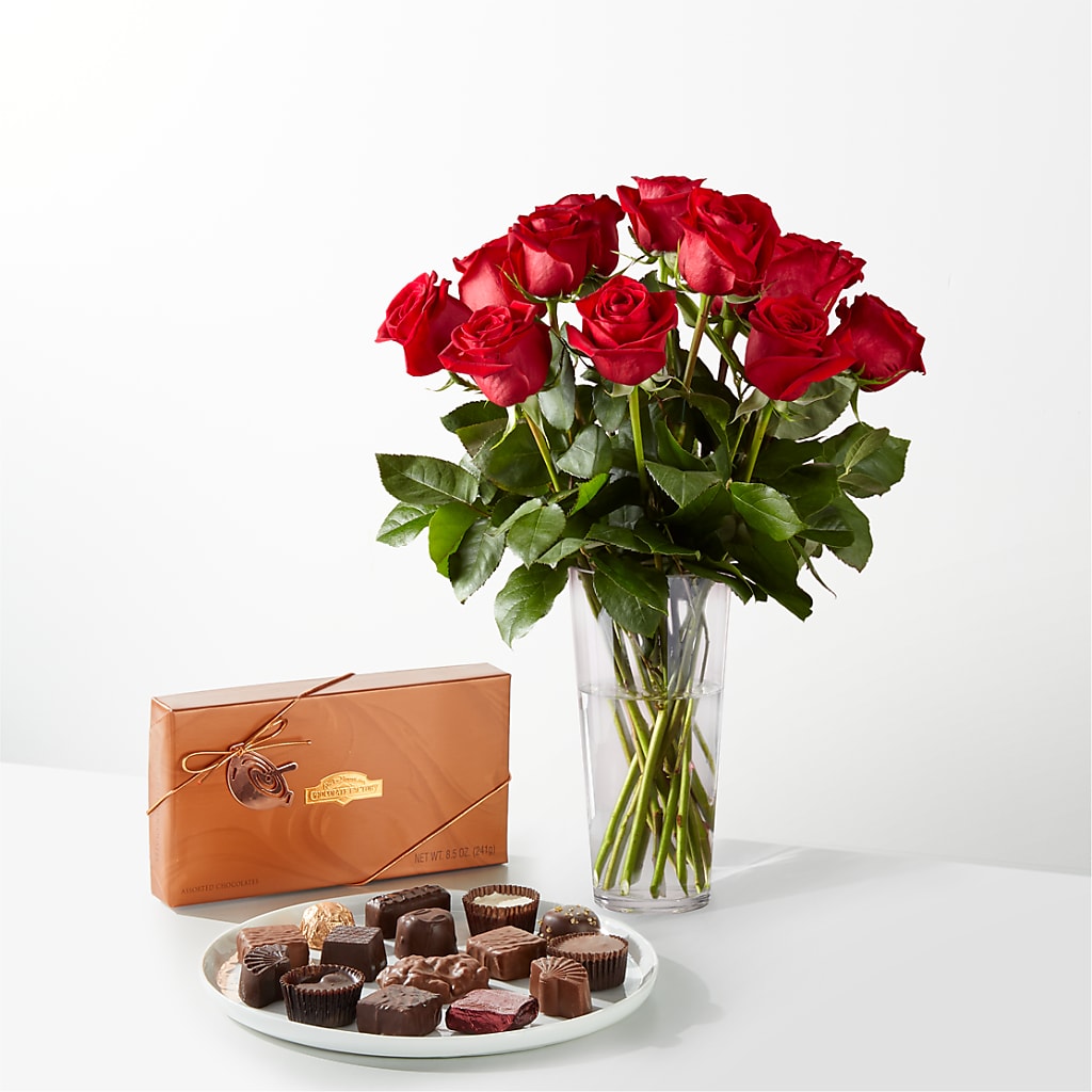 Romantic Long Stem Red Rose Bouquet Bundles – Neilsen Florist, Seattle WA