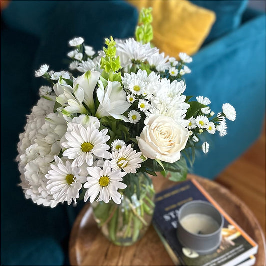 Classic Ivory – A Florist Original – Neilsen Florist, Seattle WA