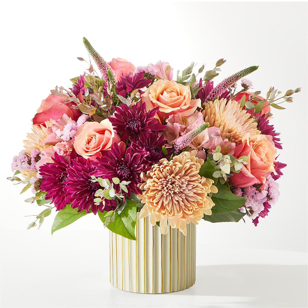 Berry Cobbler Bouquet with Ivory Vase – Neilsen Florist, Seattle WA